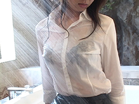 濡れて透ける着衣と下着　サンプル画像13